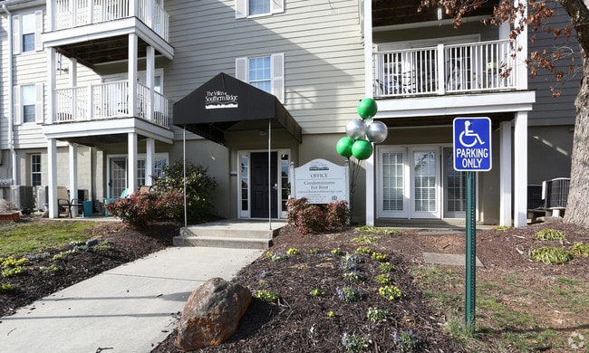 Community office - 1504 Villa Terrace