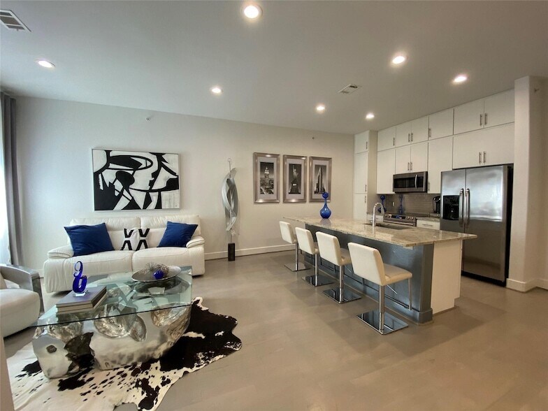 Foto principal - 1901 Post Oak Blvd