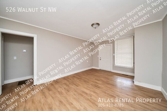 Foto del edificio - 526 Walnut St NW