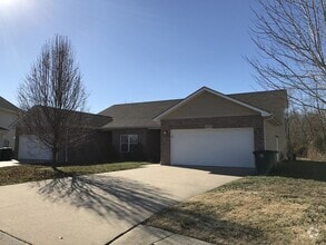 Building Photo - 2850-2852 Larkspur Ct