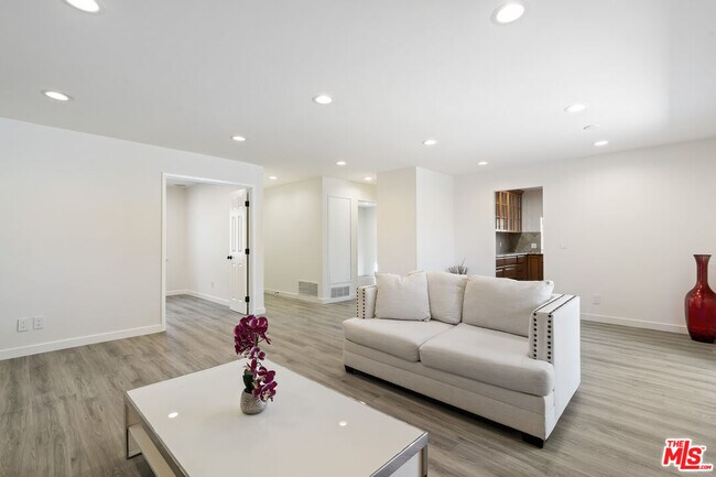 Foto del edificio - 22441 Schoolcraft St