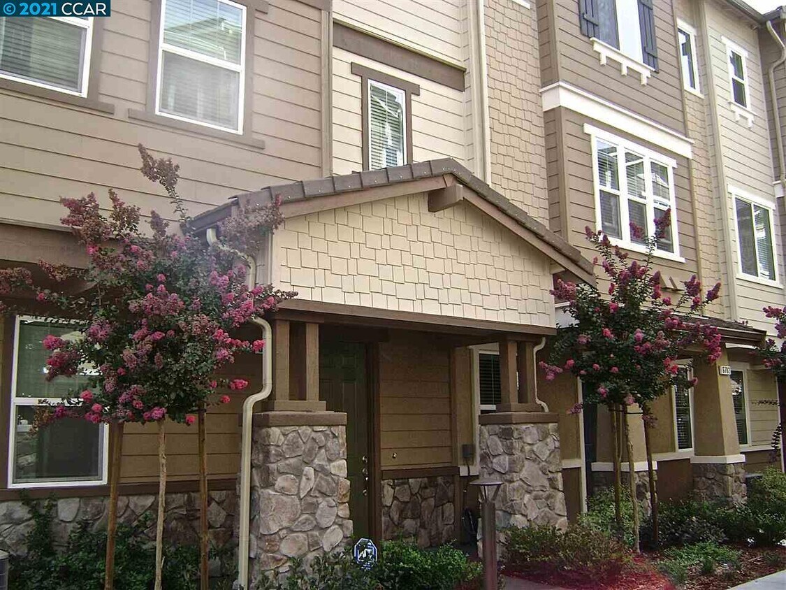 6700 S Mariposa Ln, Dublin, CA 94568 Townhome Rentals in Dublin CA
