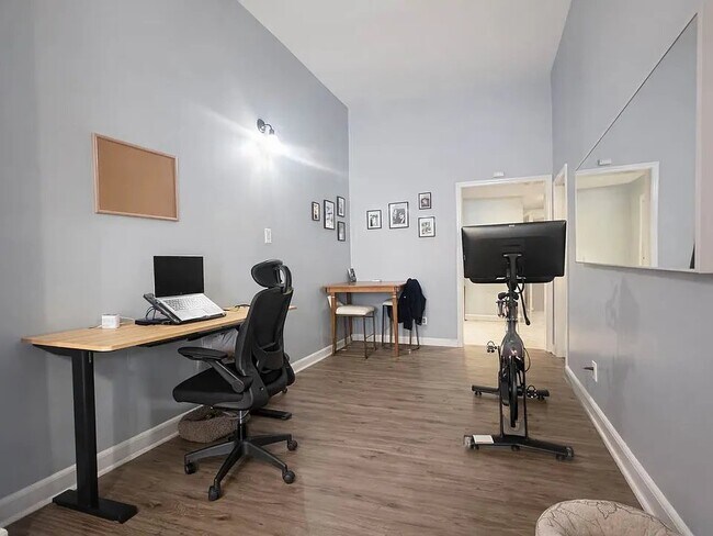Foto del edificio - 592 Evergreen Ave