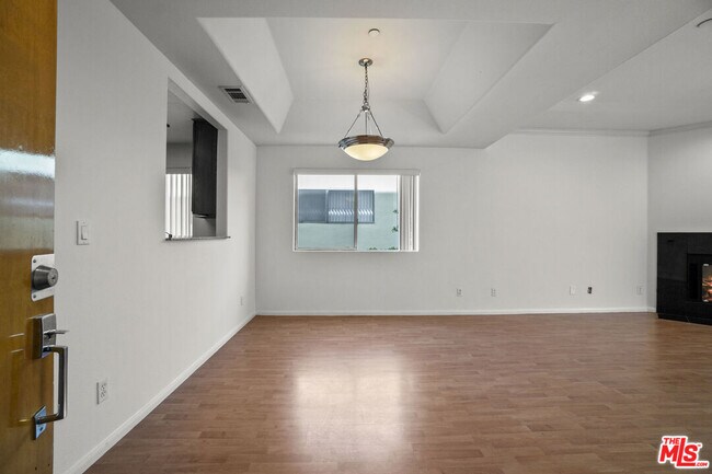 Foto del edificio - 1804 Camden Ave