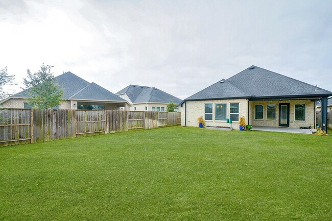 Foto del edificio - 2902 Tanager Trace