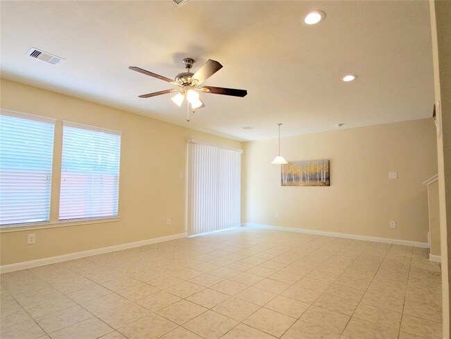 Building Photo - 16131 Sweetwater Fields Ln