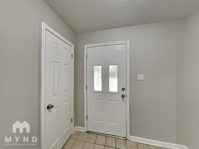 Foto del edificio - 5867 Willow Springs Dr