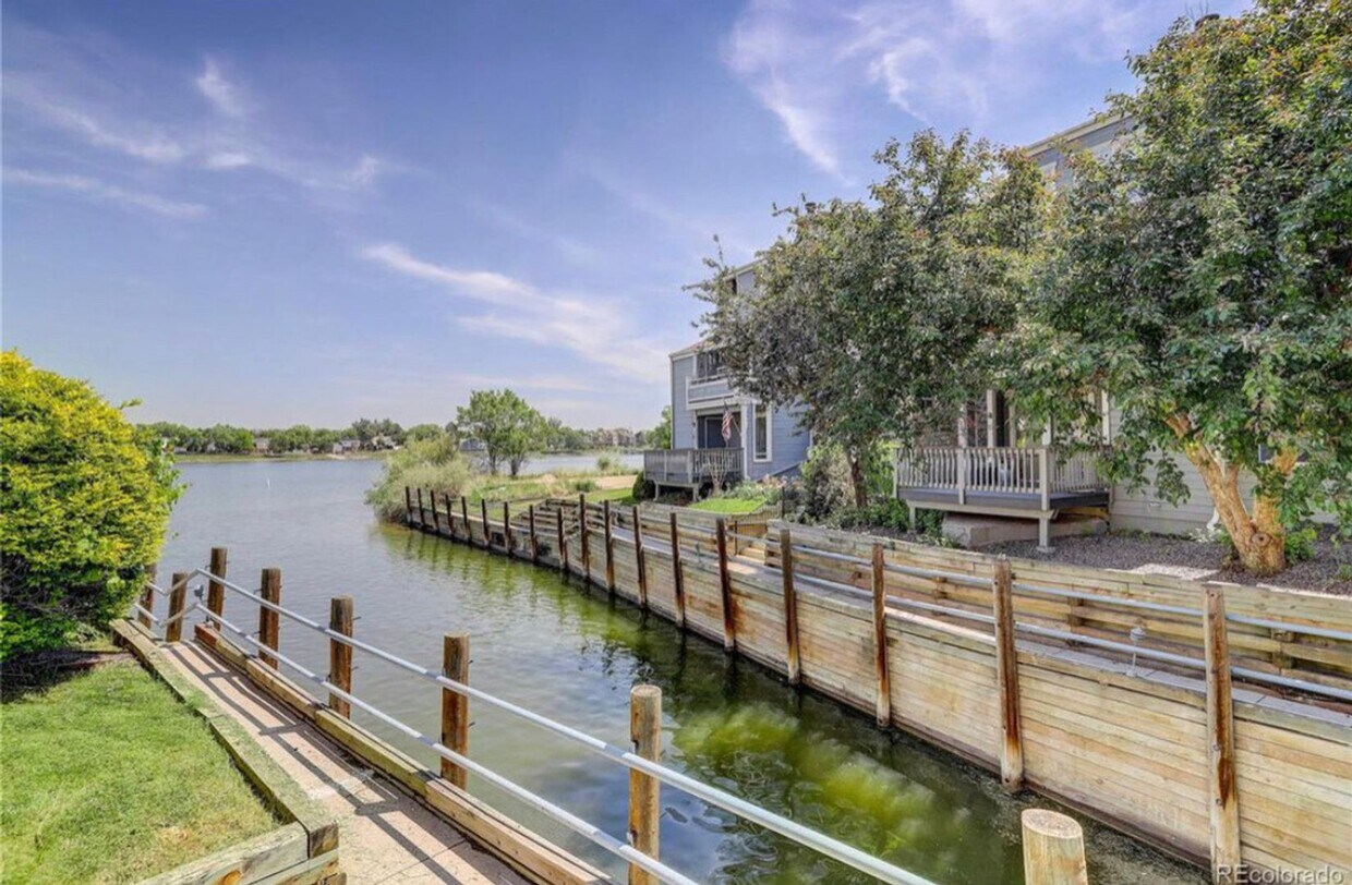 Lake Views in the City! **Move-In Special** - 2 Bed 1 Bath Condo in the Yacht Club Neigh...