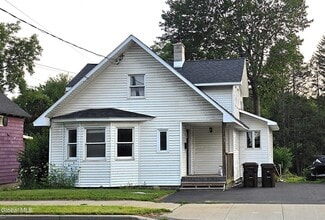 Building Photo - 93 Cherry Ave