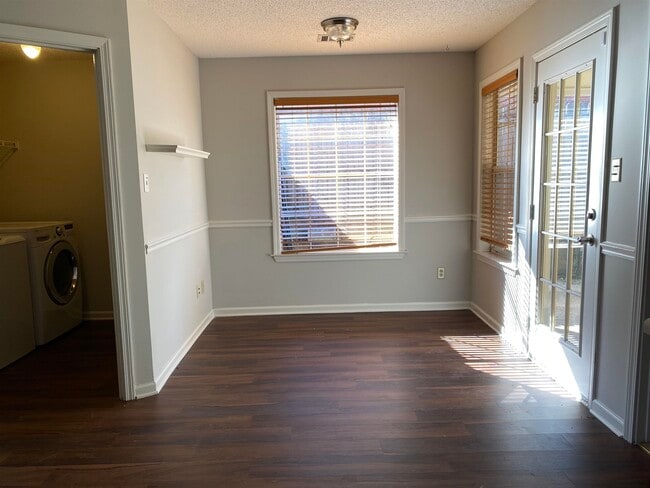 Building Photo - 8276 Red Creek Dr