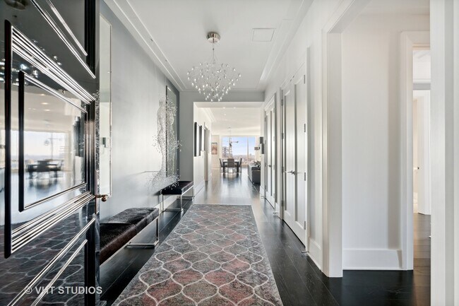 Foto del edificio - 9 W Walton St