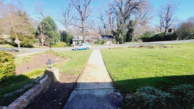Building Photo - 7114 Terrace Dr