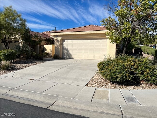 Building Photo - 5445 Progresso St