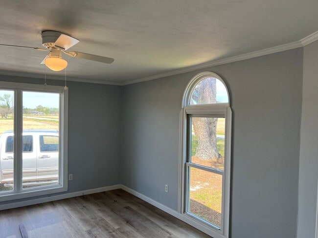 Building Photo - 116 Cooper Rd