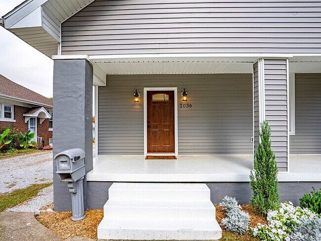Building Photo - 2036 Bellemeade Ave
