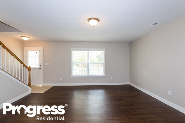 Building Photo - 4905 Stone Park Dr