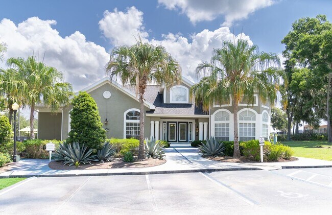 Foto del edificio - 4360 Summer Landing Dr