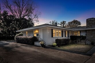 Building Photo - 902 New Bern Ave