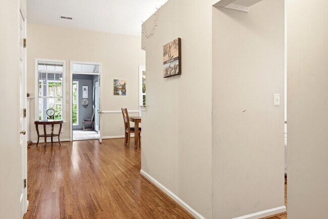 Foto del edificio - 1634 Brightfield Pl