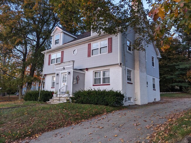 Front Yard - 583-2 Main St