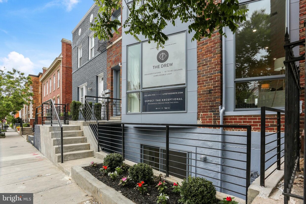 Primary Photo - 3324 Sherman Ave NW