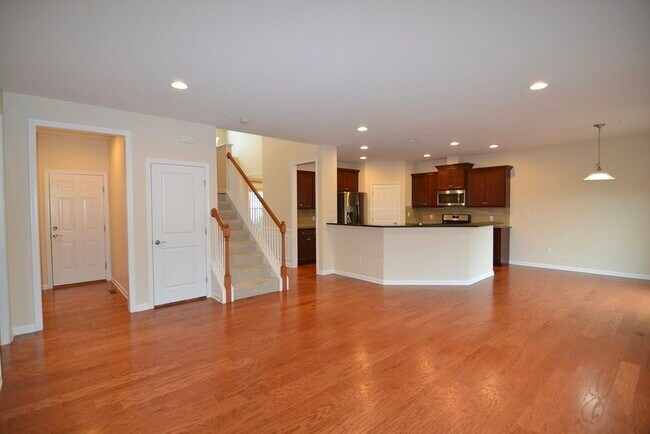 Foto del edificio - 8 Spicebush Ct