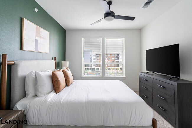 Foto del edificio - 1734 N Loop 1604 W