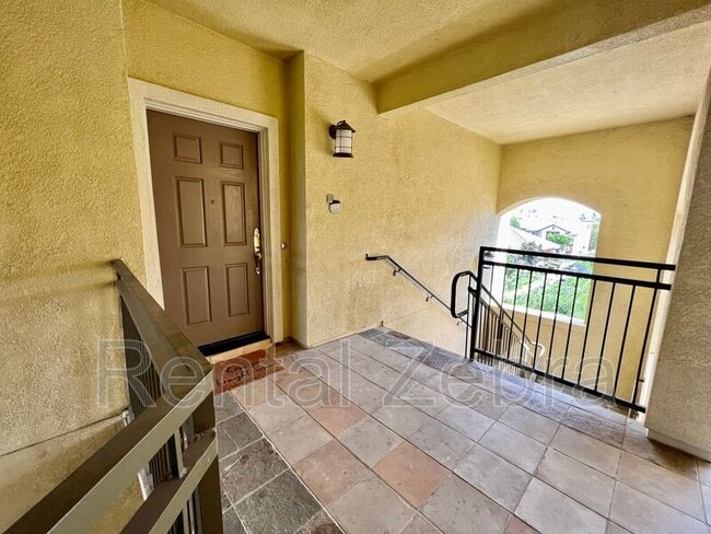 Building Photo - 1360 Shady Ln