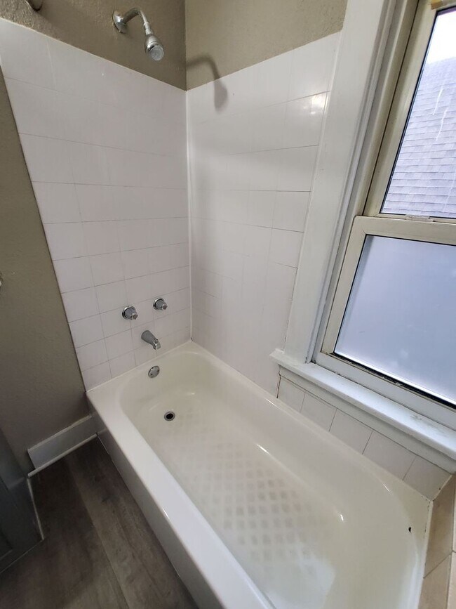Foto del edificio - 2709 W Wright St
