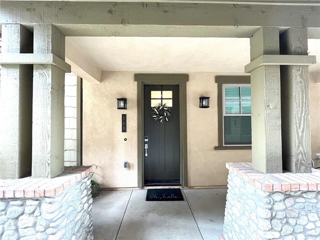 Primary Photo - 588 Boulder Cir