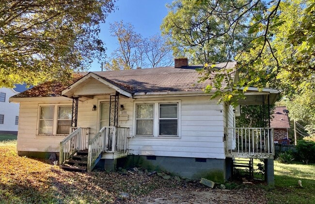 Building Photo - 3 Bedroom House! Coming soon!