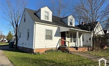 Building Photo - 5115 Stanley Ave