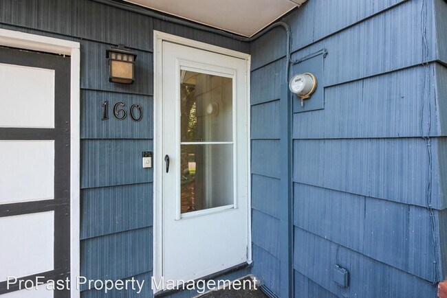Building Photo - 2 br, 1 bath House - 160 SW Towle Ave