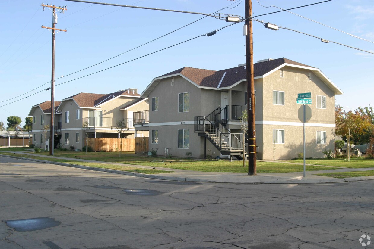 Primary Photo - 5533 S Rowell Ave