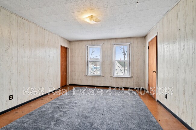 Foto del edificio - 134 Corey Ave