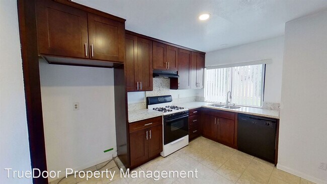 Building Photo - 2 br, 1.5 bath House - 404 N Richard