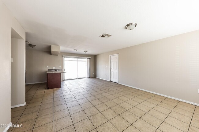 Foto del edificio - 2028 N 48th Ln