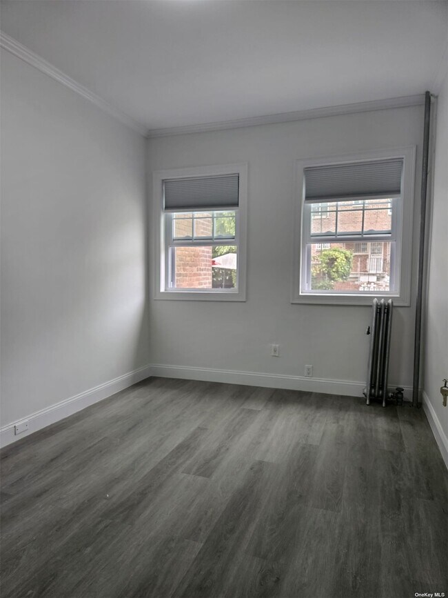 Building Photo - 20-60-60 45th St
