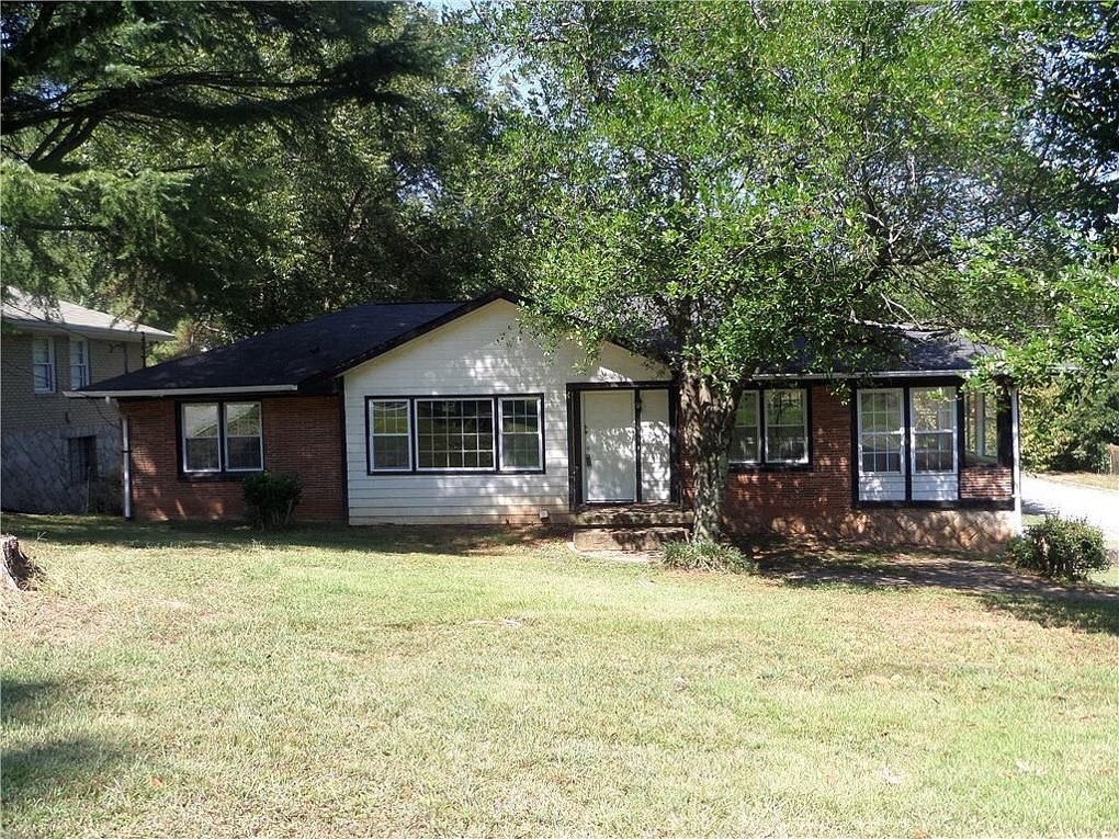 Foto principal - 1093 Fayetteville Rd SE