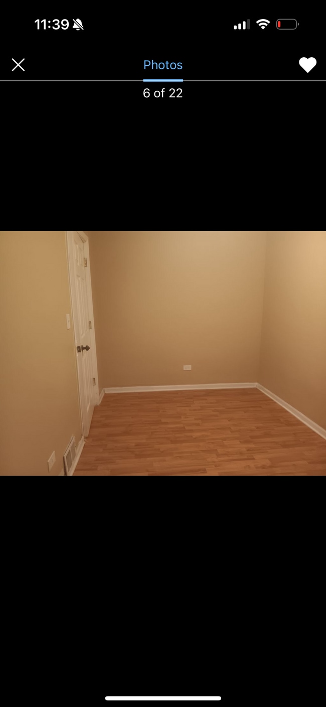 Building Photo - 5005 W Chicago Ave