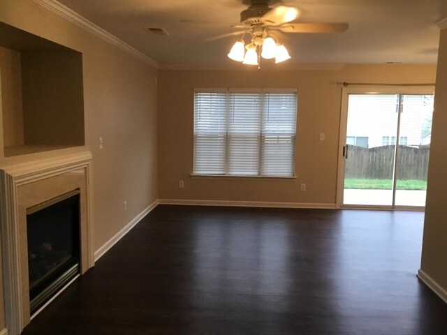 Foto del edificio - 14627 Laura Michelle Rd