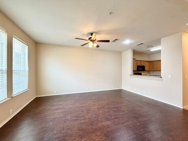 Foto del edificio - 2224 Stonepark Pl