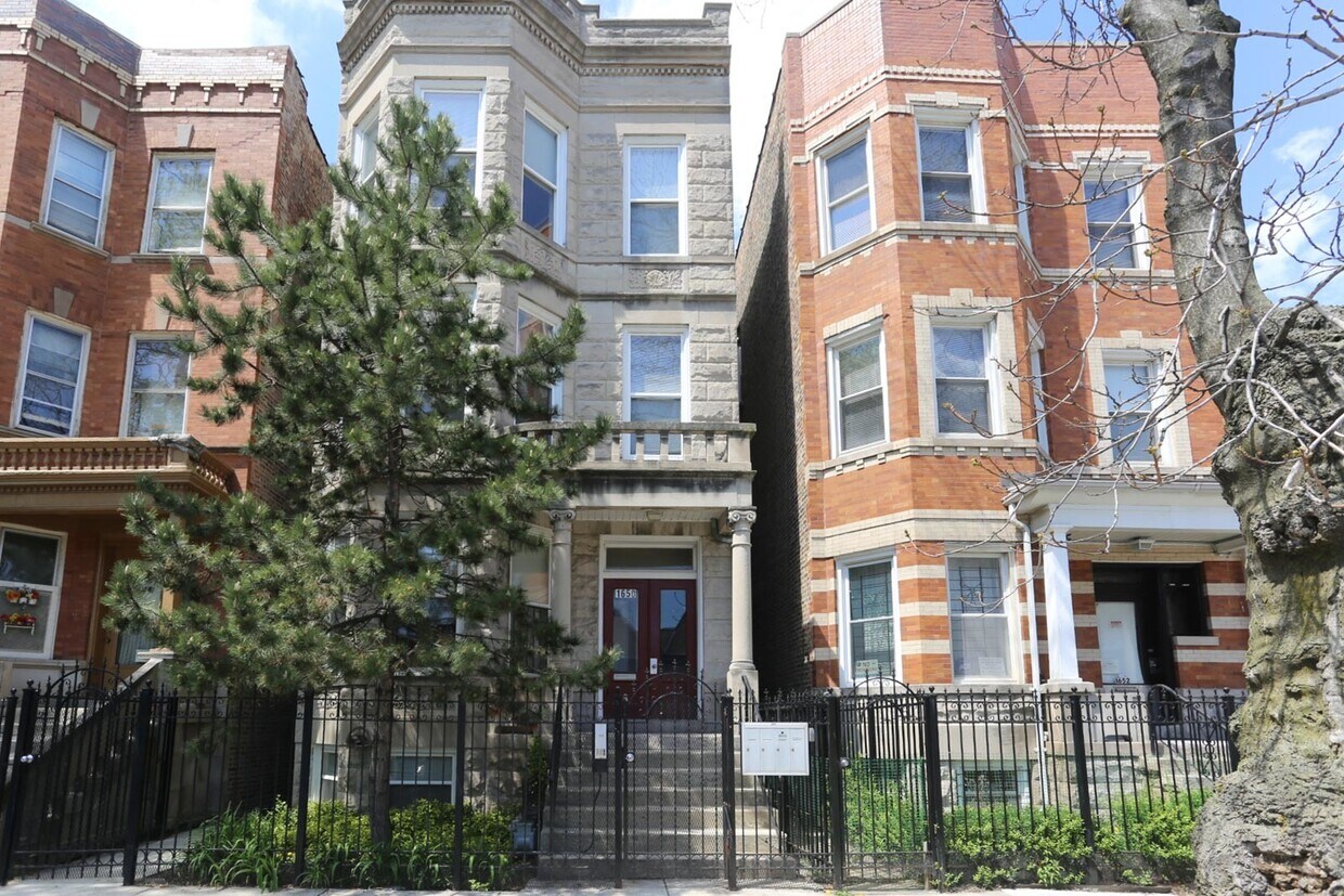 Primary Photo - 1650 N Rockwell St