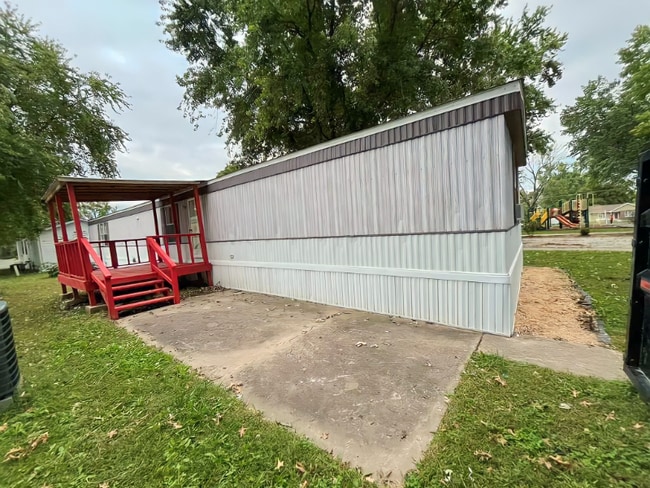 Building Photo - 777 E Yerby St