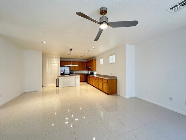 Foto del edificio - 6270 Tillman Crest Ave