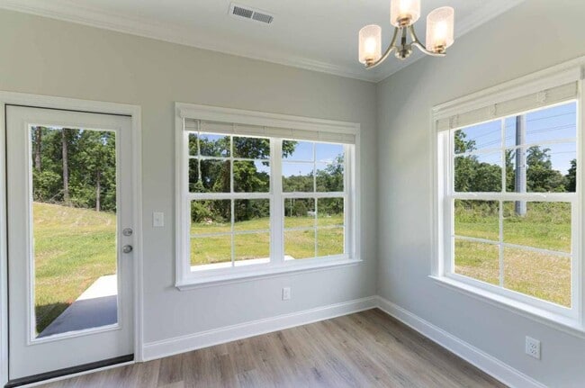 Building Photo - 447 Minnis Rd