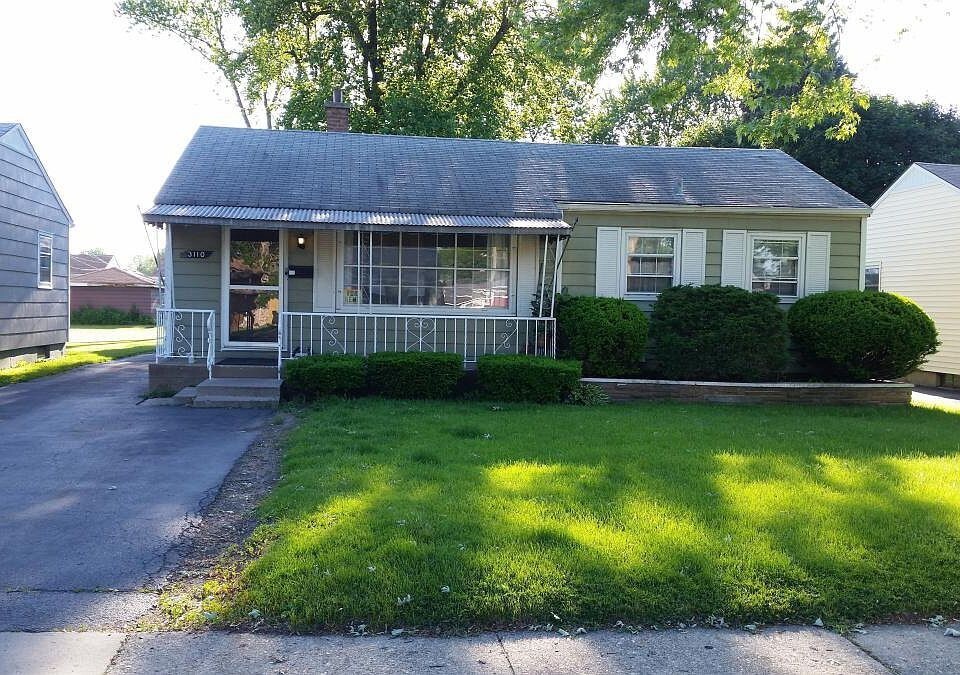 Primary Photo - Ranch for rent in South Chicago Heights
