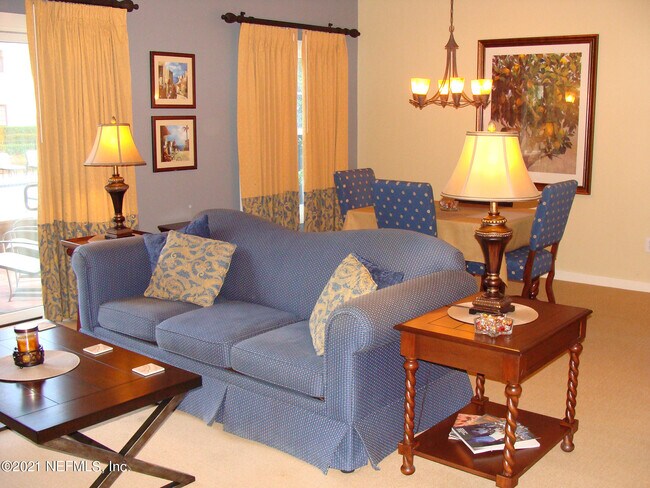 Foto del edificio - 955 Registry Blvd
