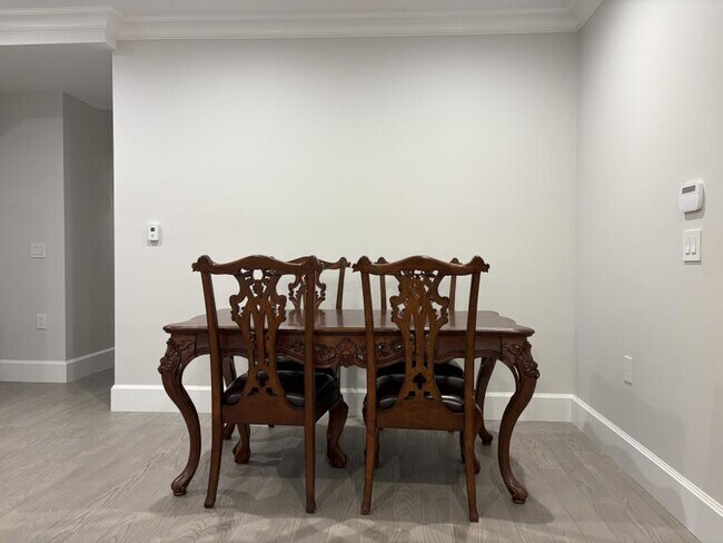 Building Photo - 1 bedroom in Burnaby BC V5J 2G9