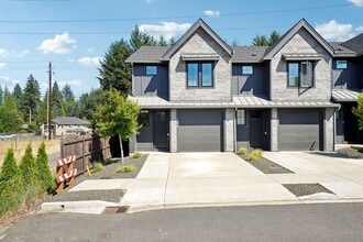 Building Photo - 13219 NE 71st Pl